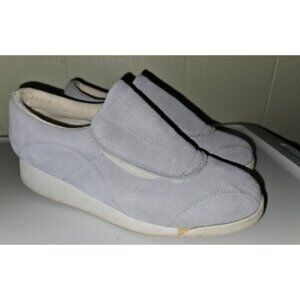 * NEWPORT NEWS East Style Blue Comfort Shoes Ladies Size 8